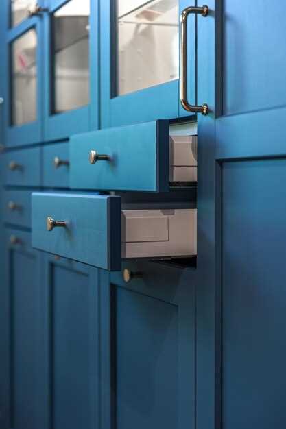 Перед началом монтажных работ убедитесь, что все элементы направляющих установлены на одинаковом уровне с помощью лазерного уровня или шнура. Неправильная фиксация в начале приведет к неравномерному износу и быстрому измеканию деталей. После закрепления тщательно проверьте плавность хода и отрегулируйте по необходимости для исключения усилий при открытии и закрытии.