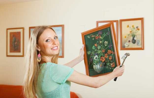 Перед финальным монтажом рекомендуется наметить расположение с помощью бумаг или наложений, чтобы исключить несбалансированность. Проверьте уровень, чтобы картины висели ровно, и убедитесь, что освещение акцентирует внимание на созданных акцентах. Таким образом достигается гармония и цельность композиции.